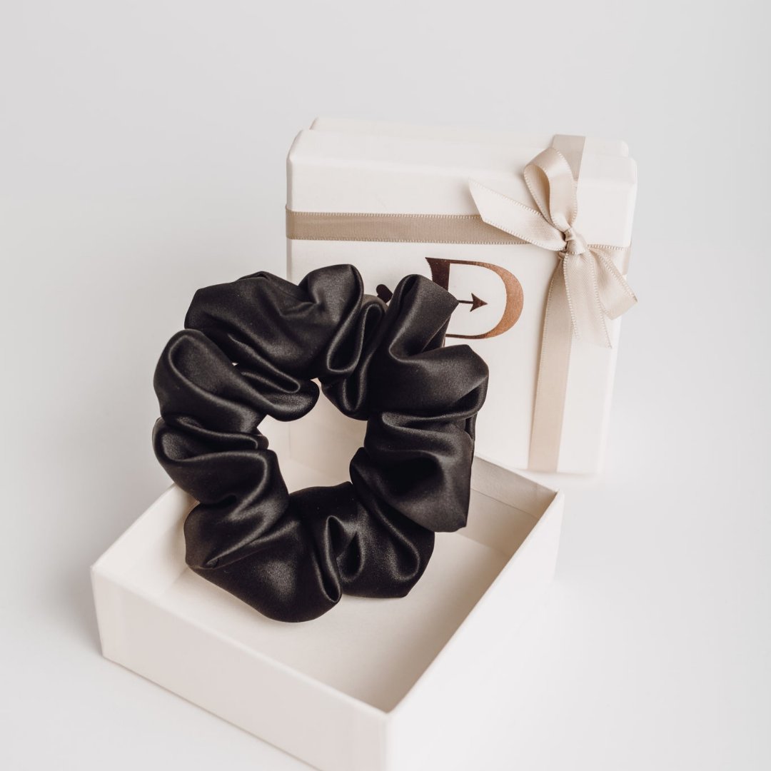 Svilena gumica za kosu PETINI - Midnight Black